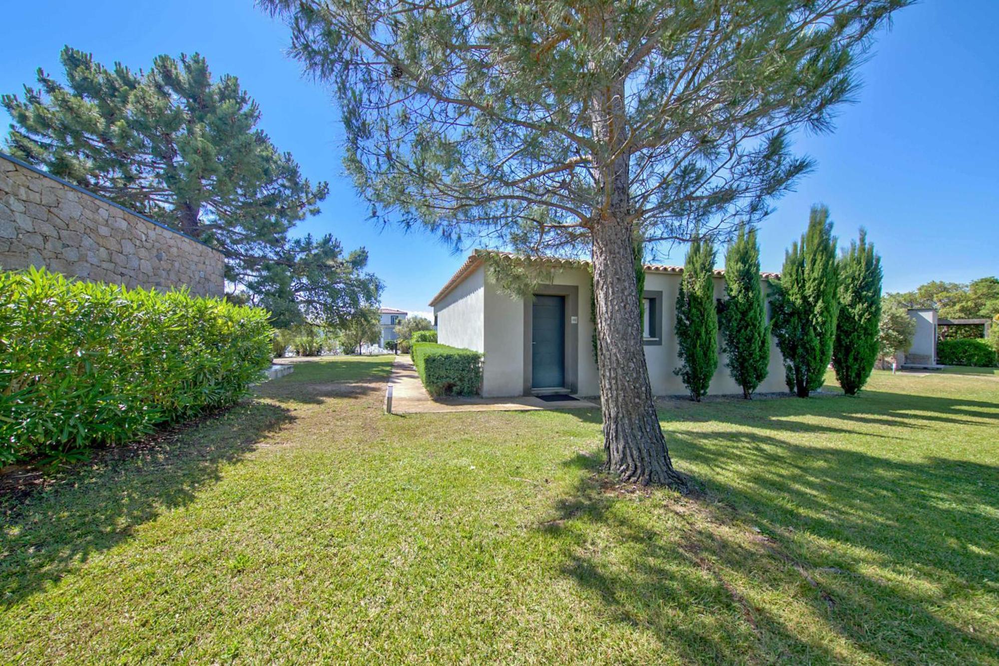 Residence Pierre & Vacances Premium Les Villas De Porto-Vecchio Екстериор снимка